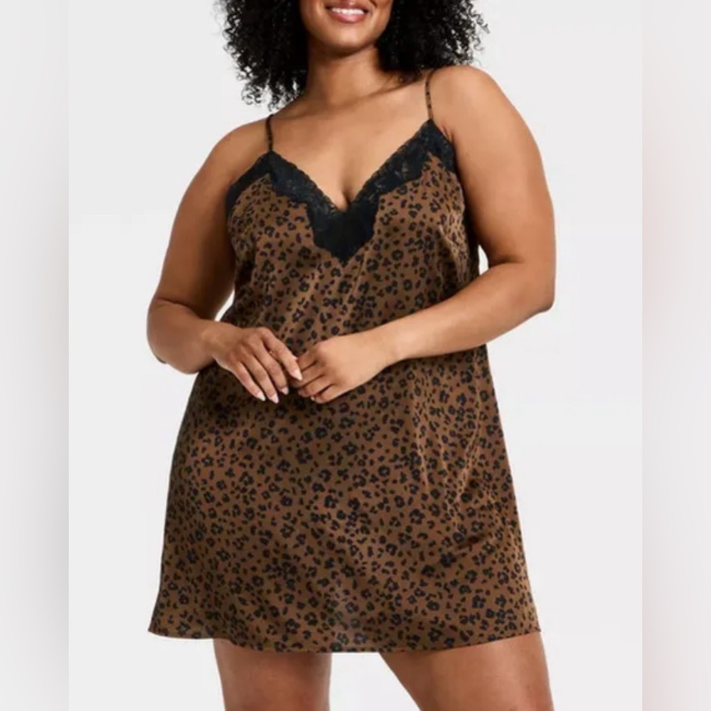 Women’s Lace Trim Satin Chemise-XXL - Picture 2 of 4